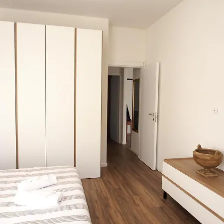 アパート Residenza Cadorna *